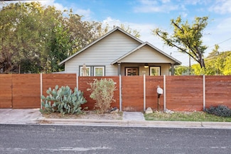 1210 Coleto St, Austin, TX 78702