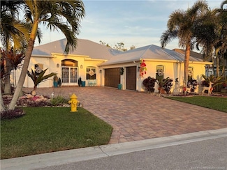 443 NW Sunflower Place, Jensen Beach, FL 34957