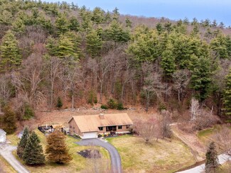 5 Overlook Dr, Pelham, NH 03076