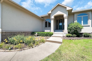 12548 E Killarney St, Wichita, KS 67206
