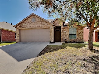 8624 Tumbleweed Dr, Crossroads, TX 76227