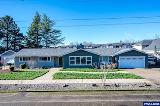 1305 NE Newall Rd, Newberg, OR 97132