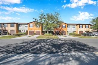 2517 Edgewater Falls Dr, Brandon, FL 33511
