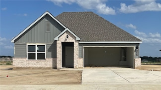 5407 Smith Lake Blvd, Bryan, TX 77807