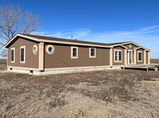 1447 40th Ave, Offerle, KS 67563