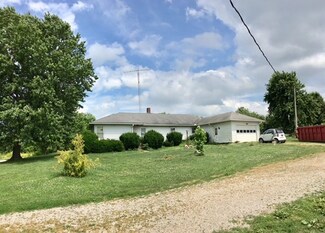 3789 W Terre Haute Rd, Worthington, IN 47471