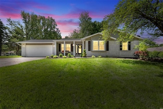 1322 Woodstone Dr, Saint Charles, MO 63304