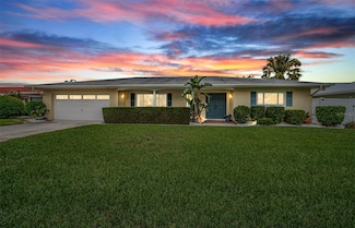 3938 Versailles Dr, Tampa, FL 33634