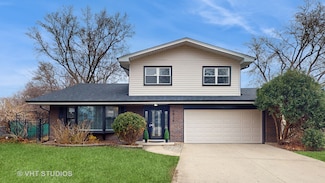 1914 E Cholo Ln, Mount Prospect, IL 60056