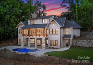 8058 Edgewater Dr, Norwood, NC 28128