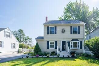 72 Powsland St, Portland, ME 04102