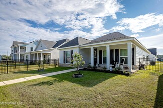 106 Everly Cir, Ocean Springs, MS 39564
