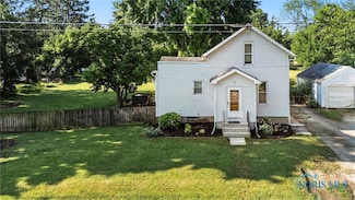 13 Eddy St, Luckey, OH 43443
