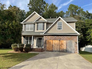 171 Heritage Creek Dr, Boiling Springs, SC 29316