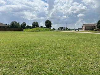1110 Myles Dr, Wellington, KS 67152
