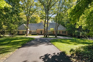 280 Wakefield Rd, Wayzata, MN 55391