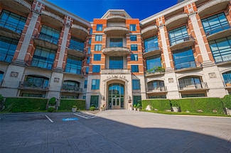 5005 Hidalgo St Unit 410, Houston, TX 77056