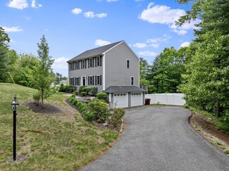 85 Barden Hill Rd, Middleboro, MA 02346