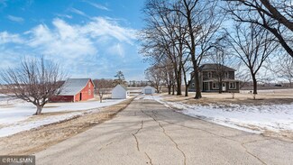 902 Reardon Ave SW, Cokato, MN 55321