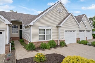 2812 Stratford Cir, Akron, OH 44312