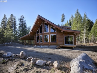 192 Sasquatch Way, Cougar, WA 98616