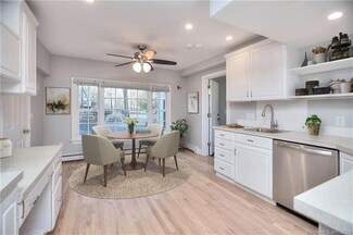 1 Nutcracker Ln, Westport, CT 06880