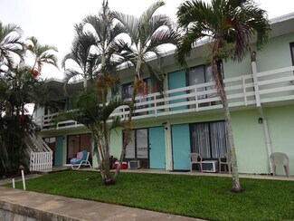 360 Capri Blvd Unit 105, Naples, FL 34113