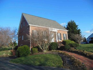 2210 Hardwick St, Blacksburg, VA 24060