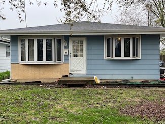 2809 Gilead Ave, Zion, IL 60099