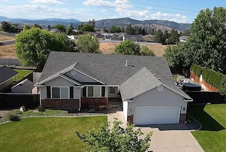 6416 W Sundance Dr, Spokane, WA 99208