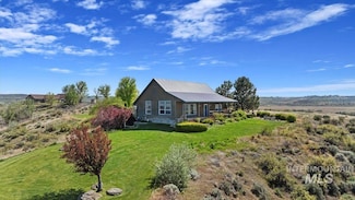 4509 Snake River Mesa Rd, Buhl, ID 83316