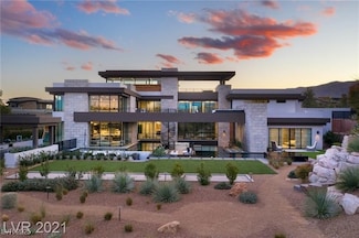 4 Soaring Bird Ct, Las Vegas, NV 89135