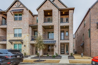 318 Colusa Dr, Lewisville, TX 75056