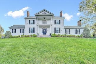 420 S Church St, Fincastle, VA 24090