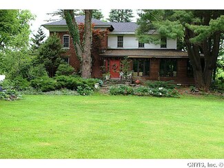 384 Markowitz Rd, Parish, NY 13131
