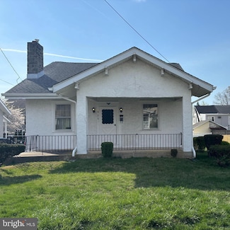 323 Sagamore Rd, Havertown, PA 19083