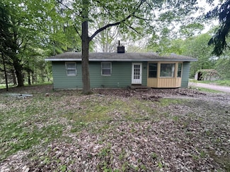 3251 Pettis Ave NE, Ada, MI 49301