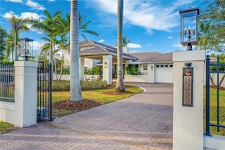 8265 SW 78th St, Miami, FL 33143