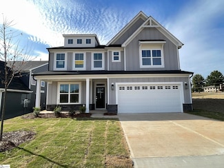 1716 Constitution Ln, Moore, SC 29369