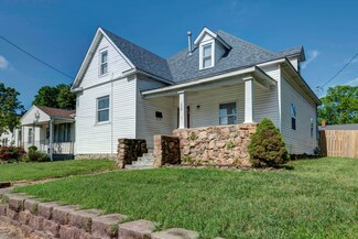 1727 N National Ave, Springfield, MO 65803
