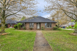 3740 W Glenwood Ct, Springfield, MO 65807