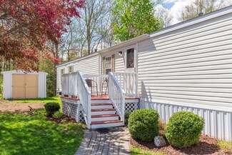 15 Rex Dr, Concord, NH 03303