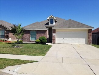 2048 Matador Ranch Rd, Fort Worth, TX 76134