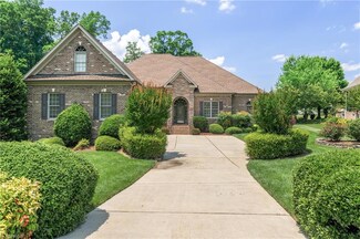 705 Golf House Rd W, Whitsett, NC 27377