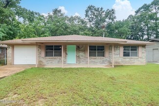 147 James Dr, Gulfport, MS 39503