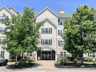61 Acadia Ln Unit 309, Exeter, NH 03833
