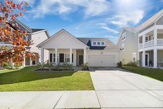 225 Red Bluff St, Summerville, SC 29483