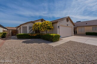 5924 W Shangri la Rd, Glendale, AZ 85304