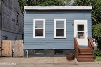 42 O Connell St, Albany, NY 12209