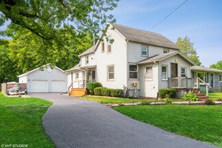 226 Central Ave, Genoa, IL 60135